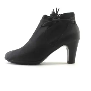 AEROSOLES HEEL REST