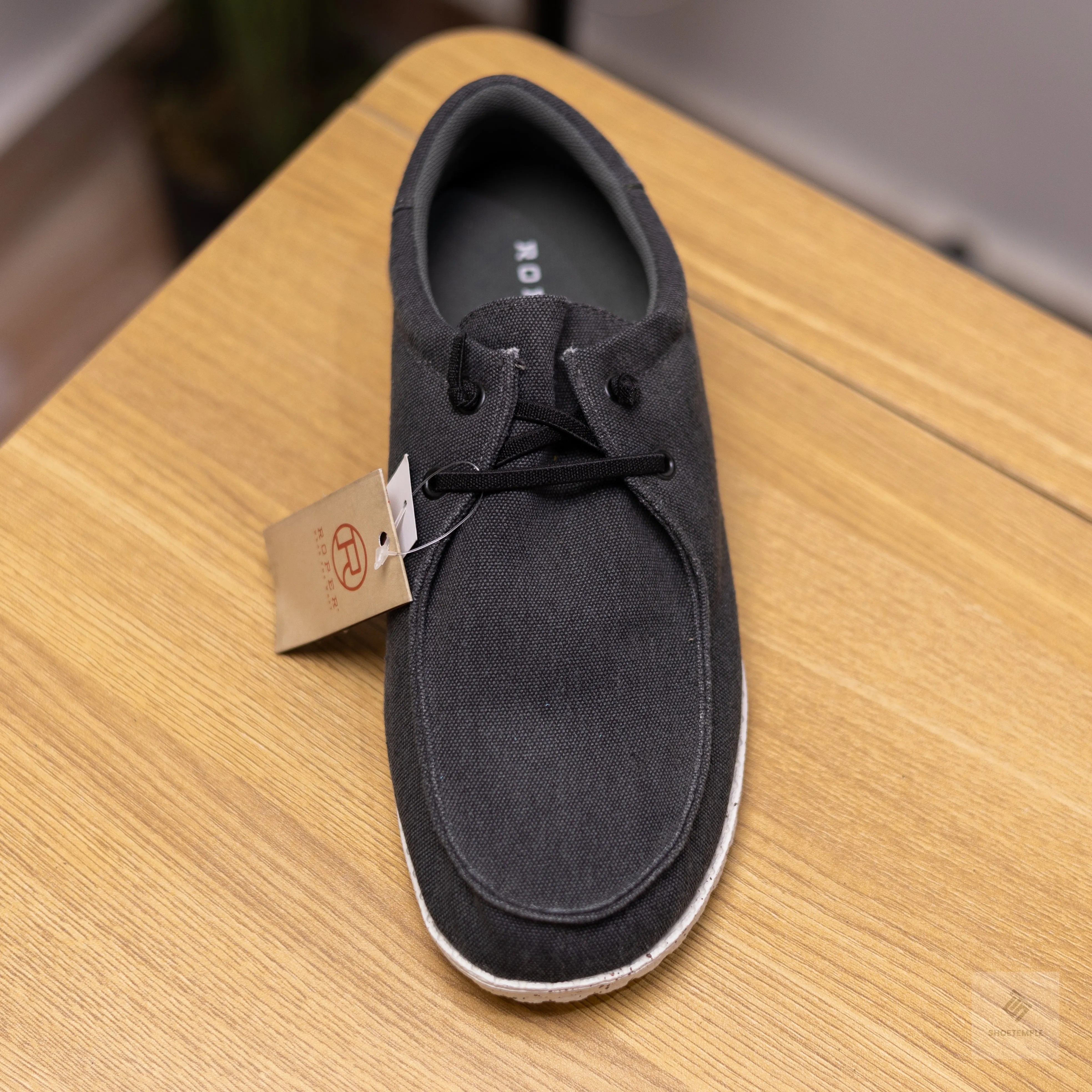 Roper Canvas Sneaker