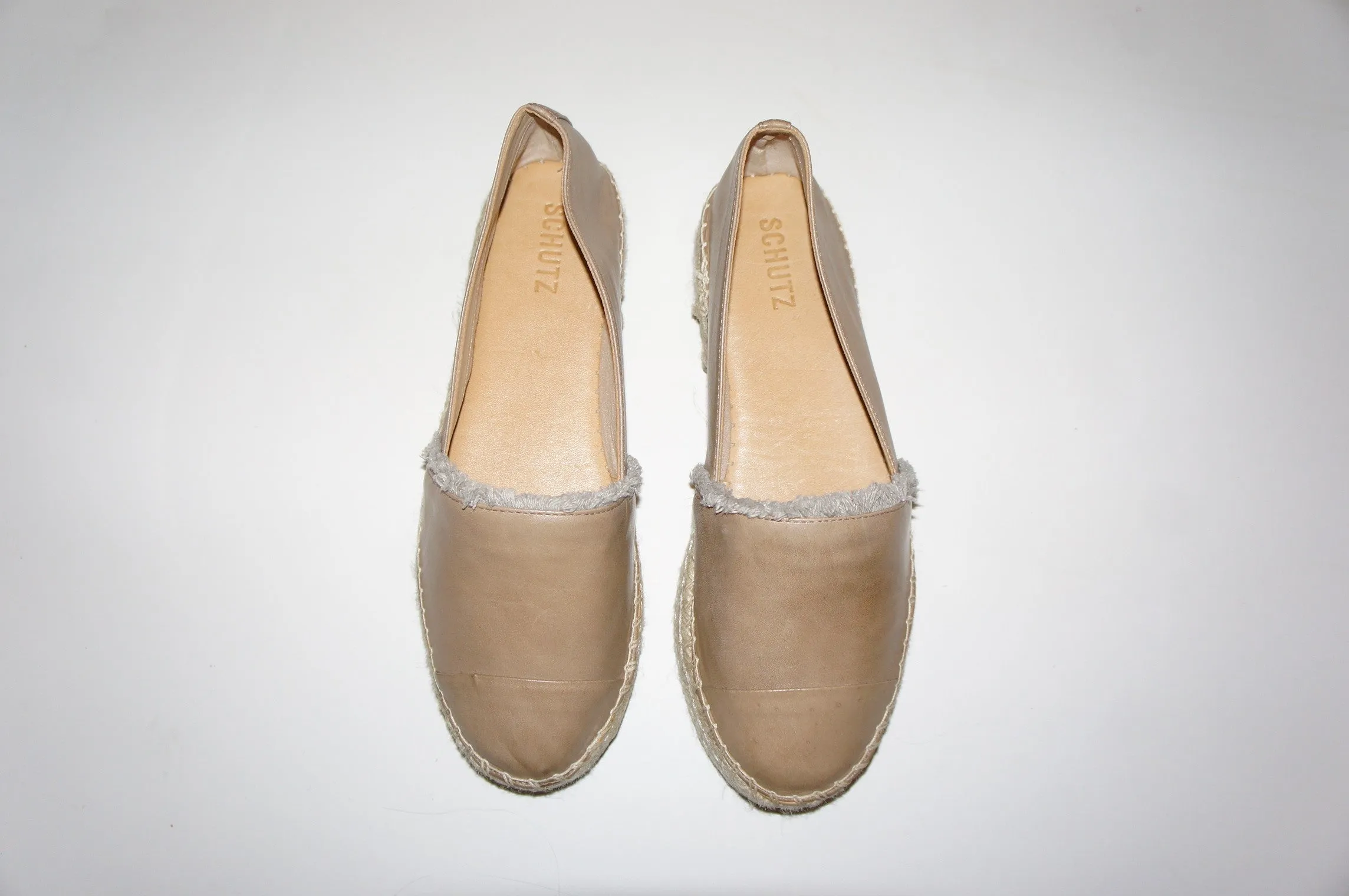 Schutz beige espadrille loafers