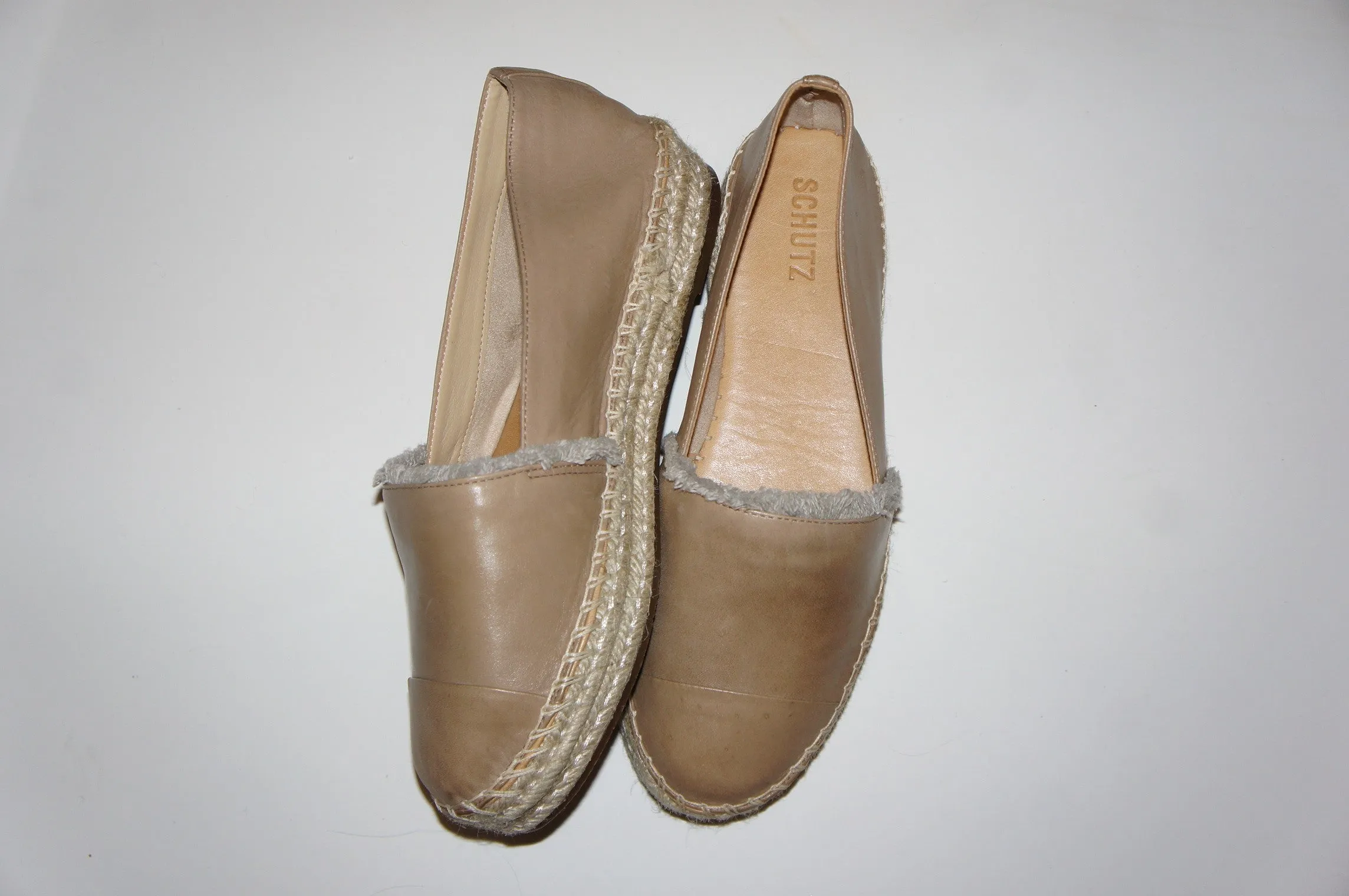 Schutz beige espadrille loafers